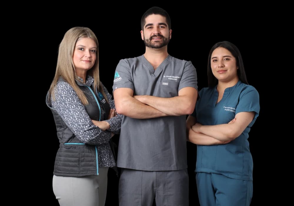 Equipo CERIOM en sus instalaciones